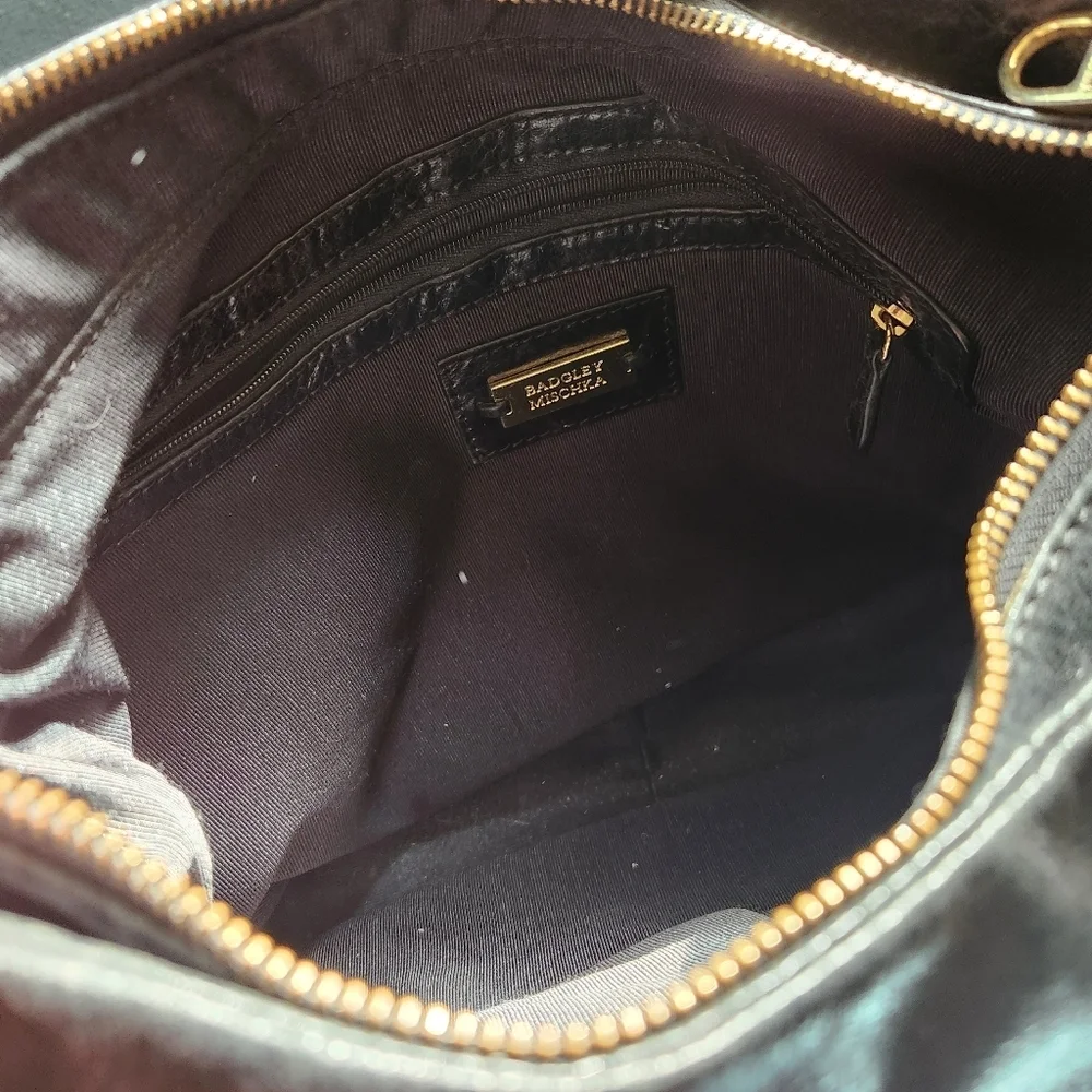 Badgley Mischka‎ Black Leather Shoulder Bag Gold Chain Strap & Hardware